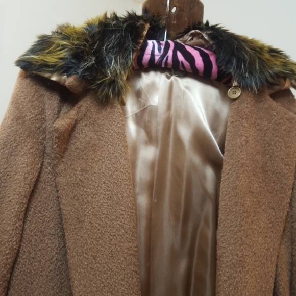 Max Studio Y2K Brown Fur Collar Coat - Picture 2 of 10